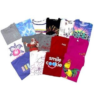 Mega 15 Lot Vintage Graphic T-Shirt